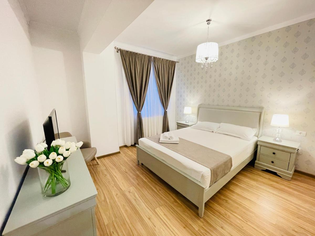 Royal Moonlight Apartment Mamaia Exterior foto